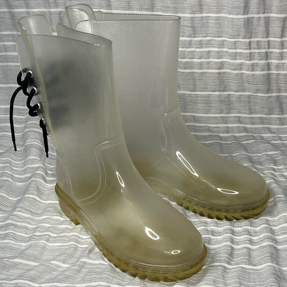 Laced up clear bumper rain boots size 7